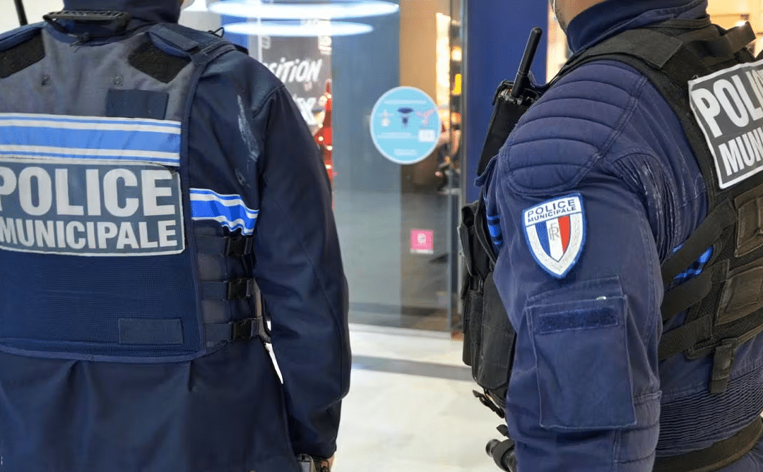 Nice : jugé pour violences policières, un commissaire rejoint la police municipale