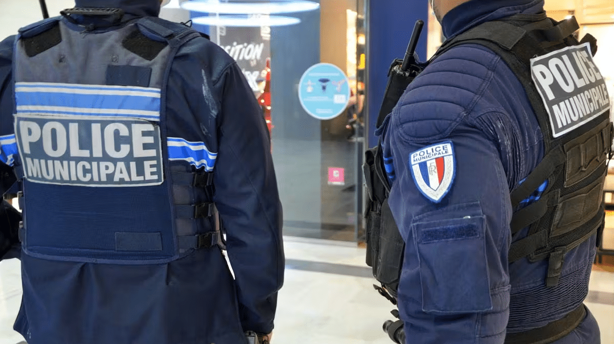 Nice : jugé pour violences policières, un commissaire rejoint la police municipale