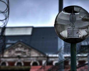 Établissements pénitentiaires : les syndicats appellent à lever les blocages après avoir obtenu des « garanties » du gouvernement