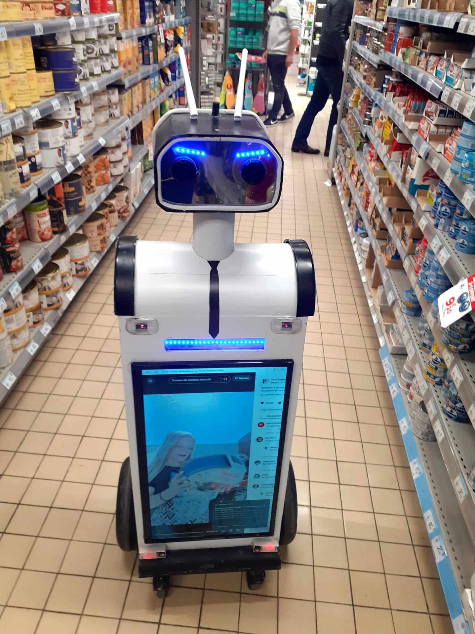 Windy, le robot agent de sécurité des supermarchés