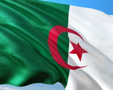 Pour travailler dans la sécurité privée, les 5 ans de titre de séjour ne s’appliquent pas aux Algériens