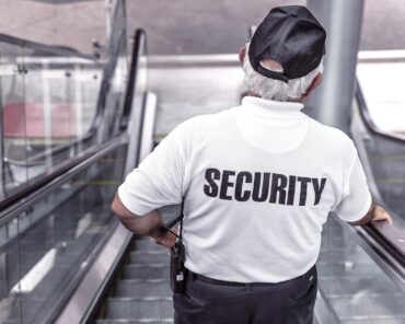 Le gouvernement compte sur la sécurité privée