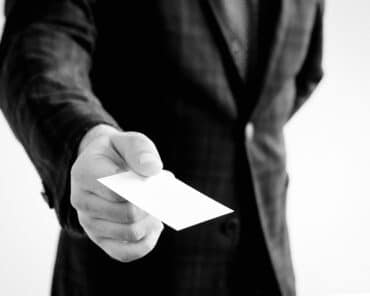 Carte professionnelle de sécurité privée expirée : des risques pour l’employeur