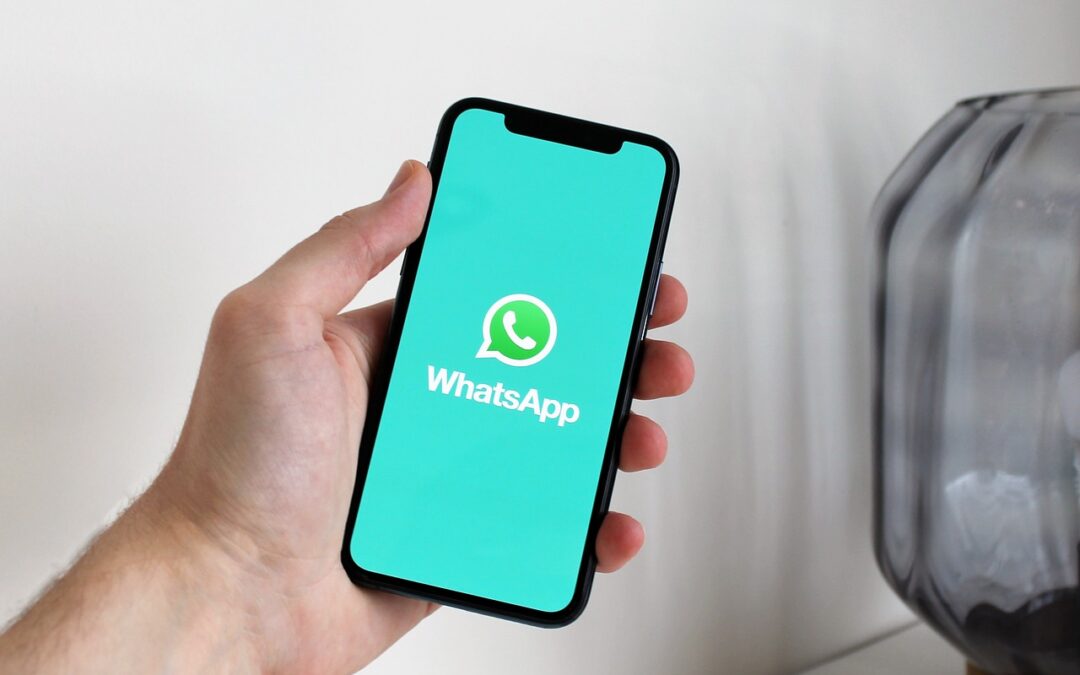 Sécurité privée : peut-on ajouter un collègue à un groupe WhatsApp