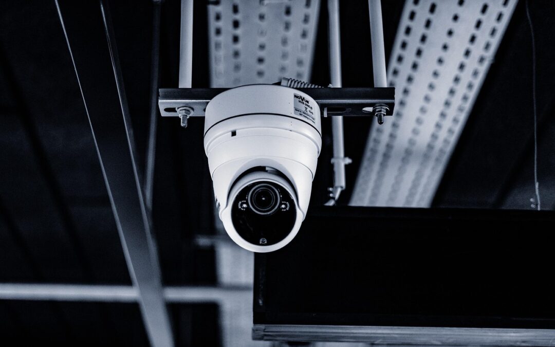 Un premier coup d’arrêt pour la vidéosurveillance algorithmique ?