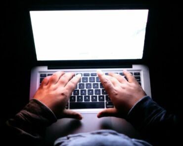 Cyberattaques : les institutions françaises dans le viseur de pirates de plus en plus jeunes