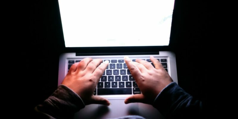 Cyberattaques : les institutions françaises dans le viseur de pirates de plus en plus jeunes
