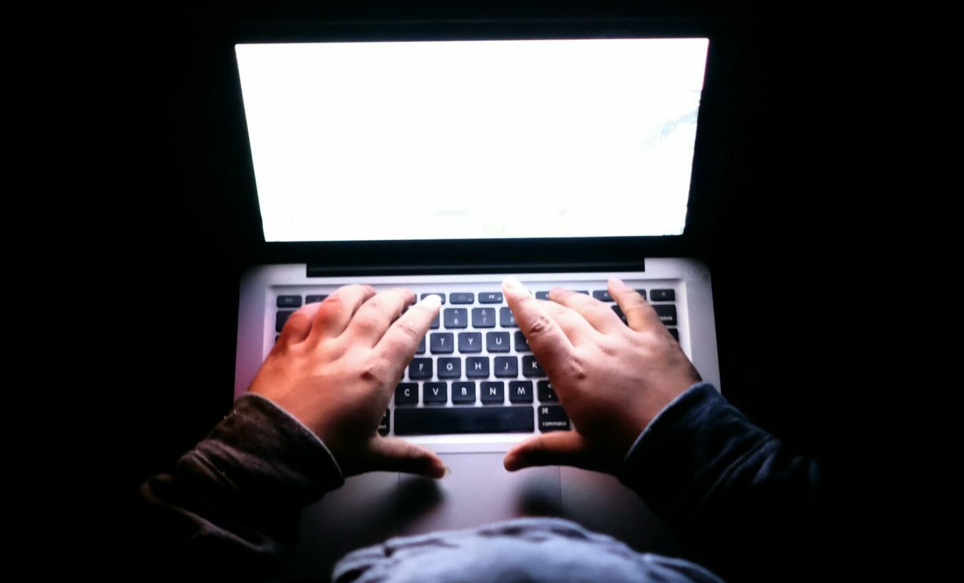 Cyberattaques : les institutions françaises dans le viseur de pirates de plus en plus jeunes