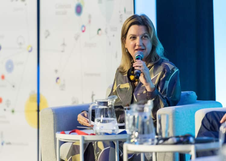 Élisabeth Johnston : « On perd en sécurité quand on perd en cohésion sociale »