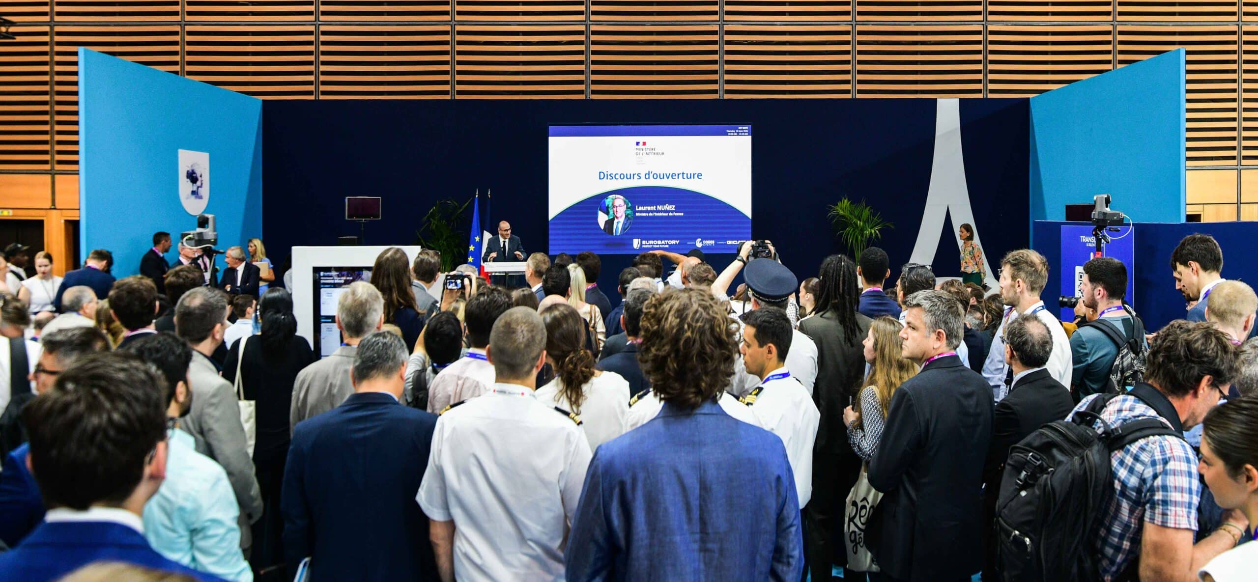 Eurosatory 2026 : la sécurité intérieure au cœur du plus grand salon européen de défense